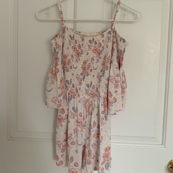 Hollister cold-shouldered romper - Picture 2 of 3